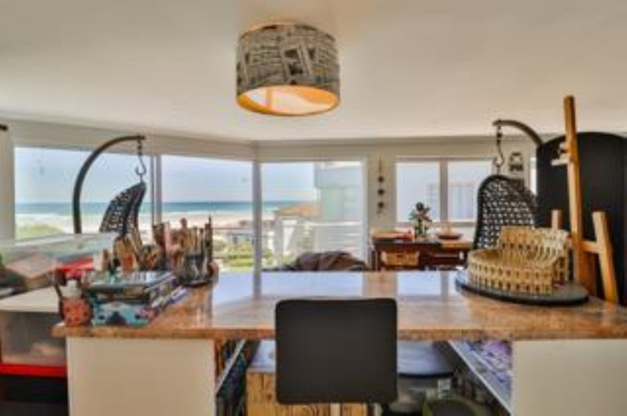 5 Bedroom Property for Sale in Van Riebeeckstrand Western Cape